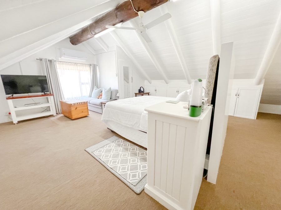 4 Bedroom Property for Sale in Keurbooms River Western Cape